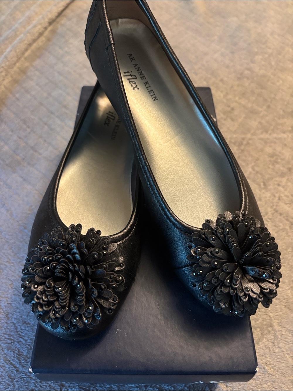 Anne Klein Black Floral Rosette Ballet Flats - iFlex